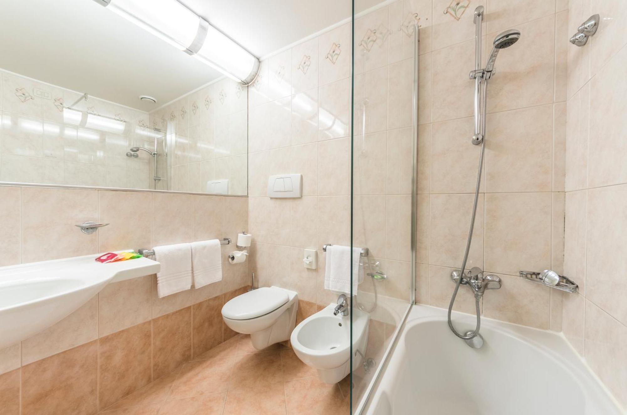 Classic Triple Room